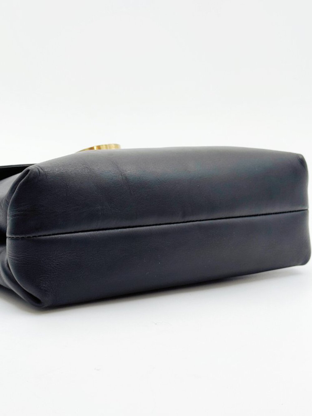 Salvatore Ferragamo Vintage Black Leather Shoulder Crossbody Bag Gold Hardware - Picture 7 of 12